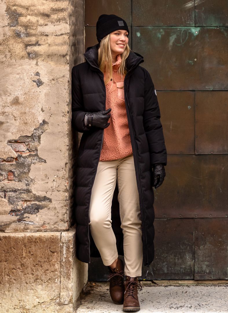W Richemont Mantel